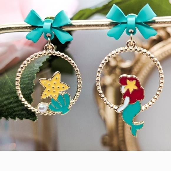 Little Mermaid Ariel Drop Earrings Disneybound Sea & Starfish Gift - Picture 10 of 12